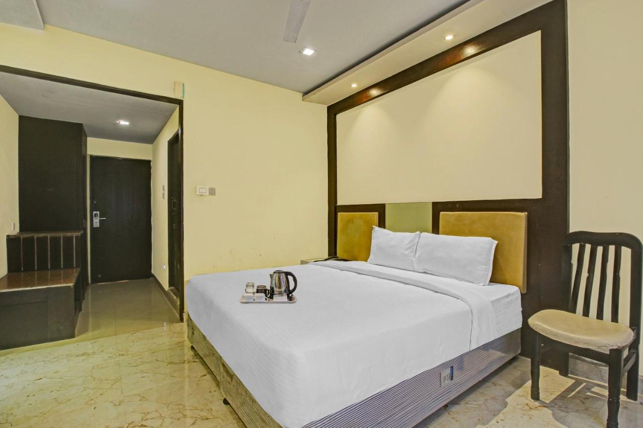 Готель Oyo Townhouse 707 Grand Krishna Гайдарабад Екстер'єр фото